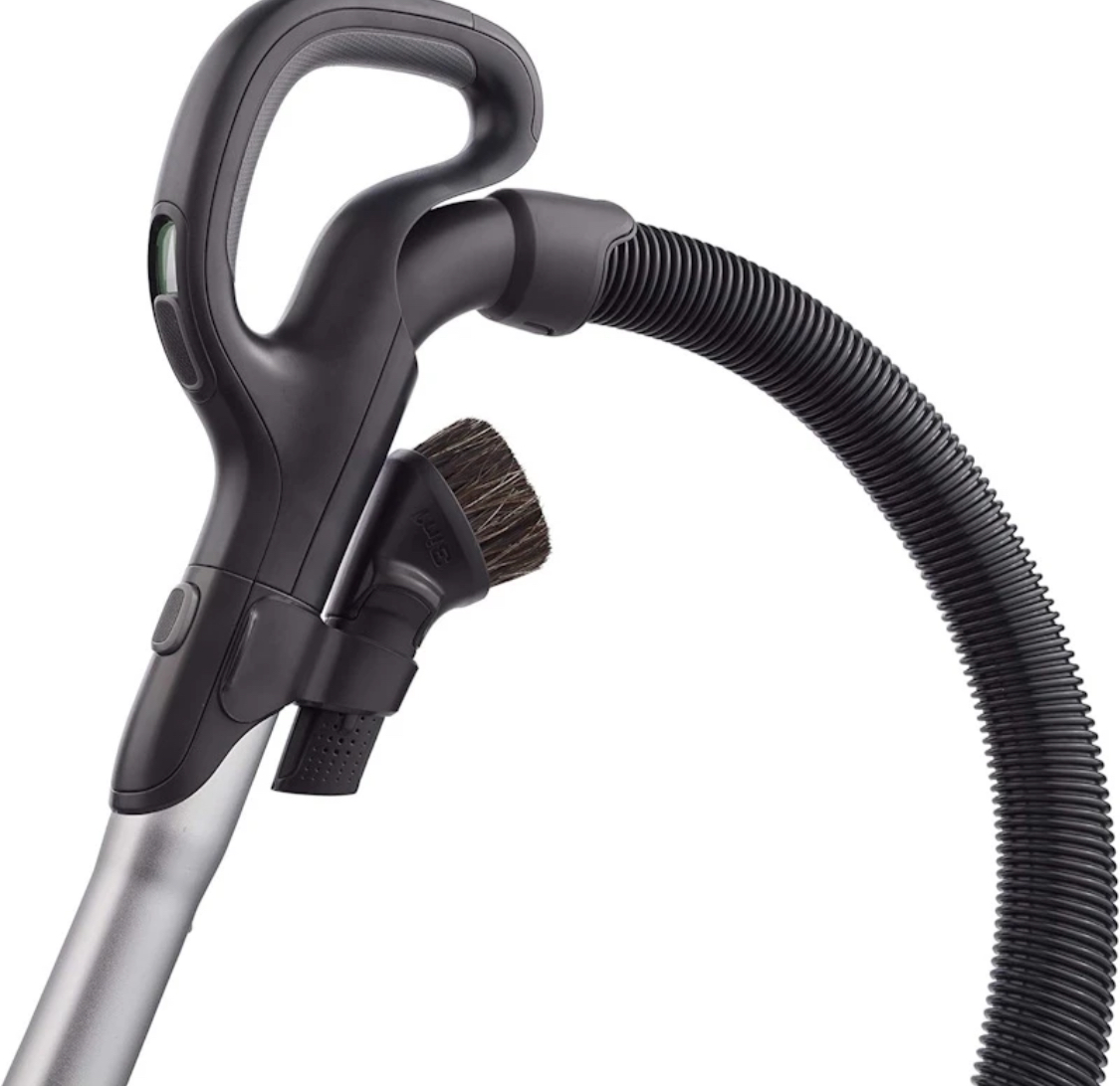 جاروبرقی 600 وات آ ا گ مدل VX82-1-ÖK
