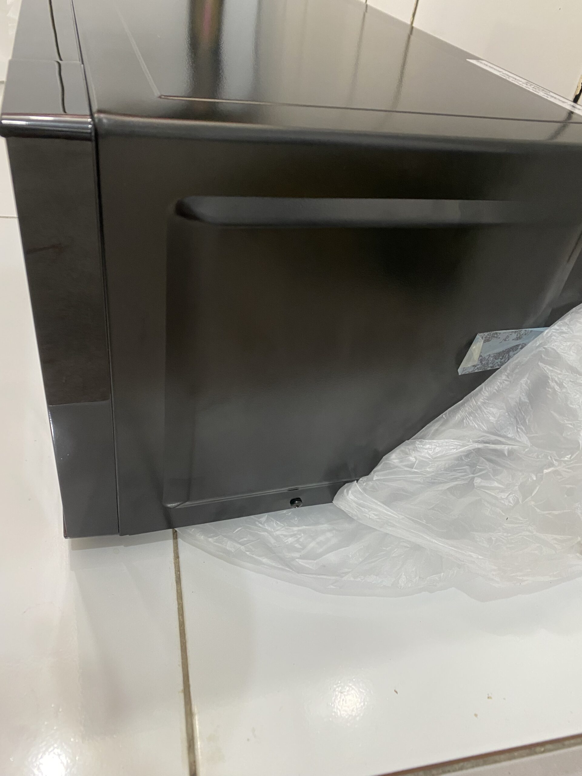 مایکروویو پاناسونیک مدل ST266B(مقداری تو رفتگی)