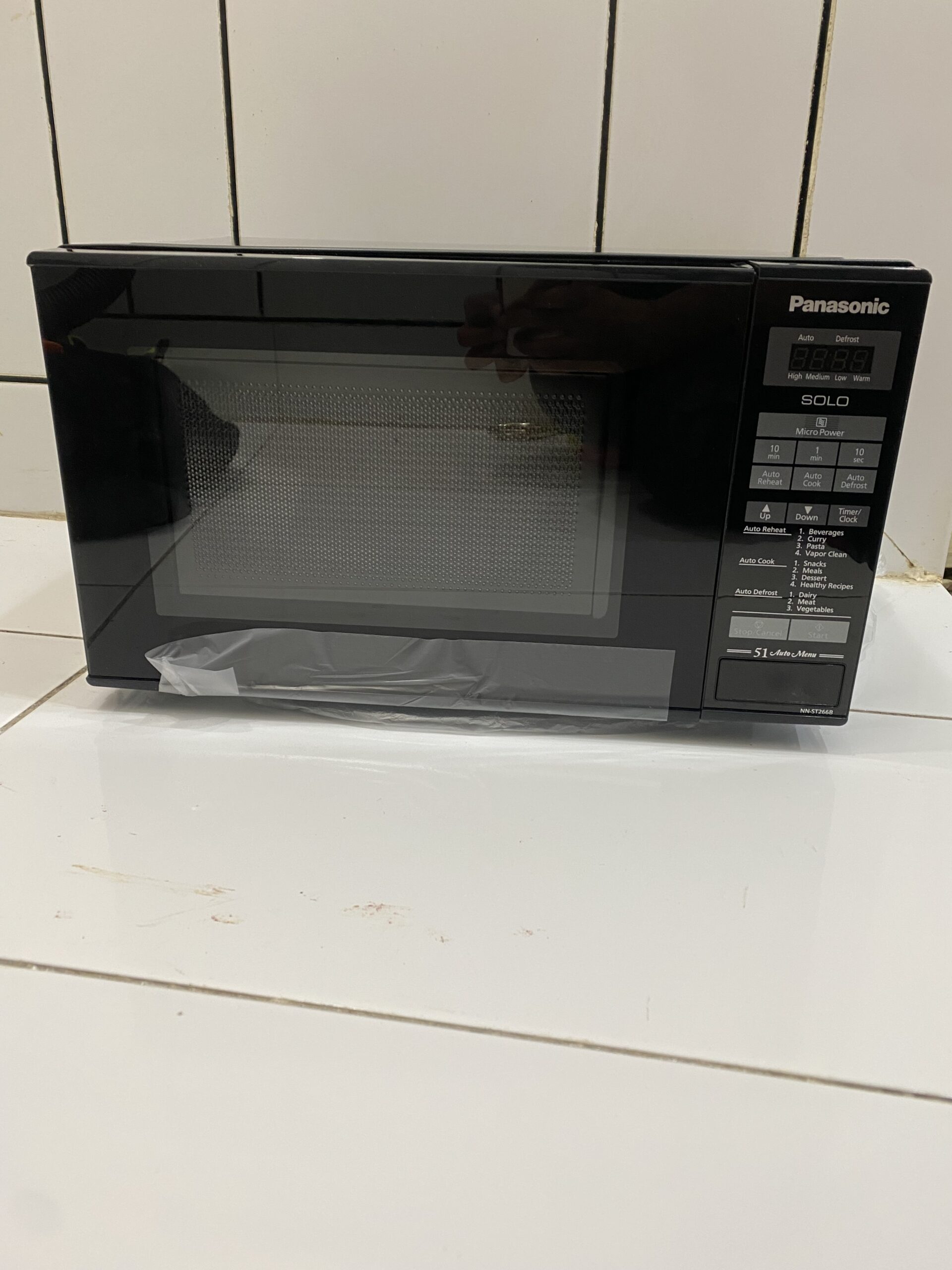 مایکروویو پاناسونیک مدل ST266B(مقداری تو رفتگی)